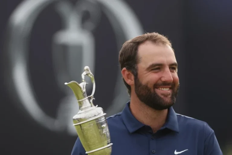 Scottie Scheffler se une a Tiger Woods como jugador del año por cuarta vez consecutiva